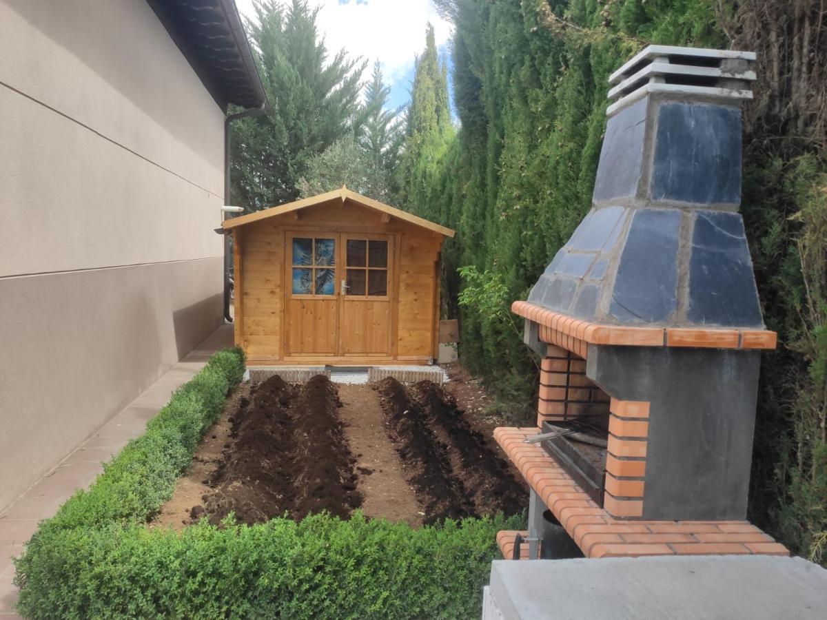Vivienda El Olivo Con Piscina Privada Y Jardin. Villa Ayegui Exterior photo